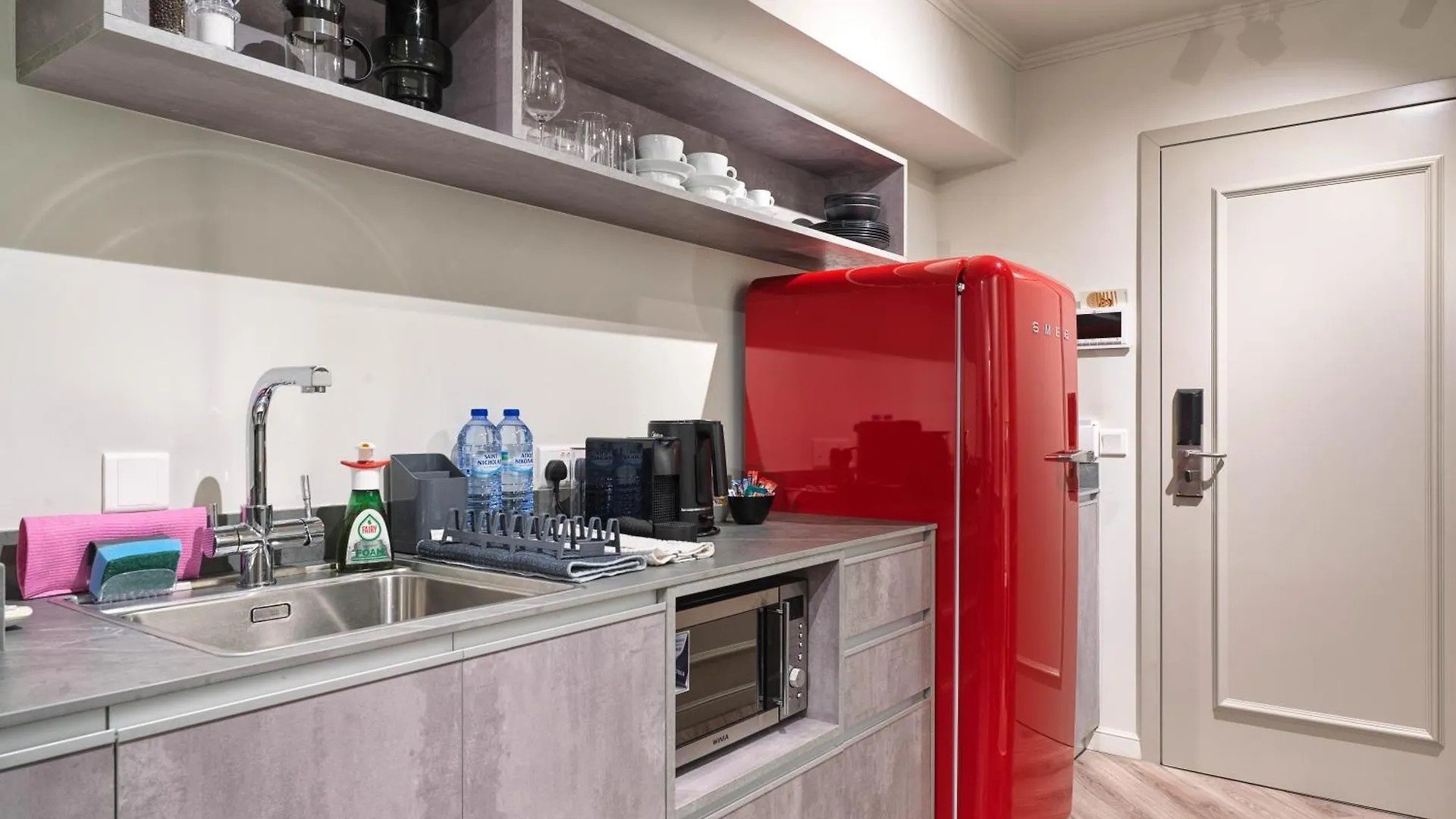 Liv The City Suites Adults Only لارنكا 0*,  قبرص