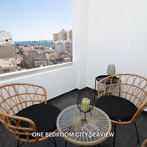 Lazuli & Seaview Apartman
